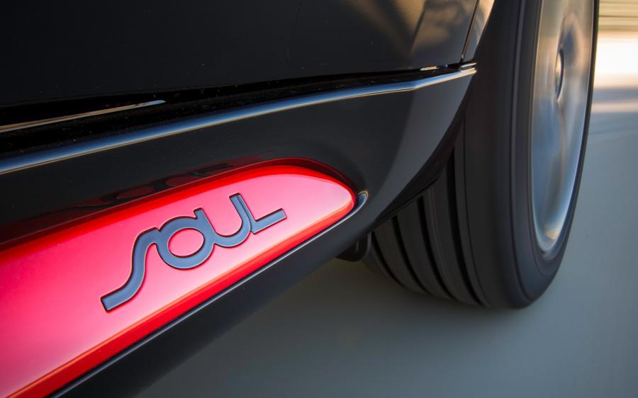  Kia Soul Red Zone 2.0 Special Edition 2015 года  (фото 6 из 12)